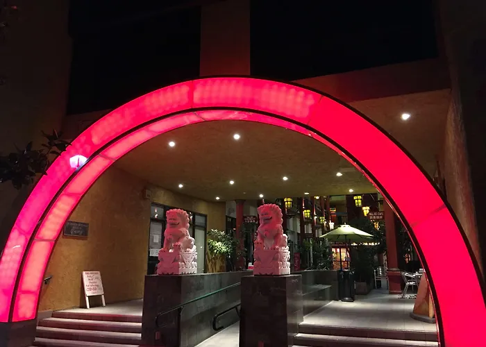 Best Western Plus Dragon Gate Inn