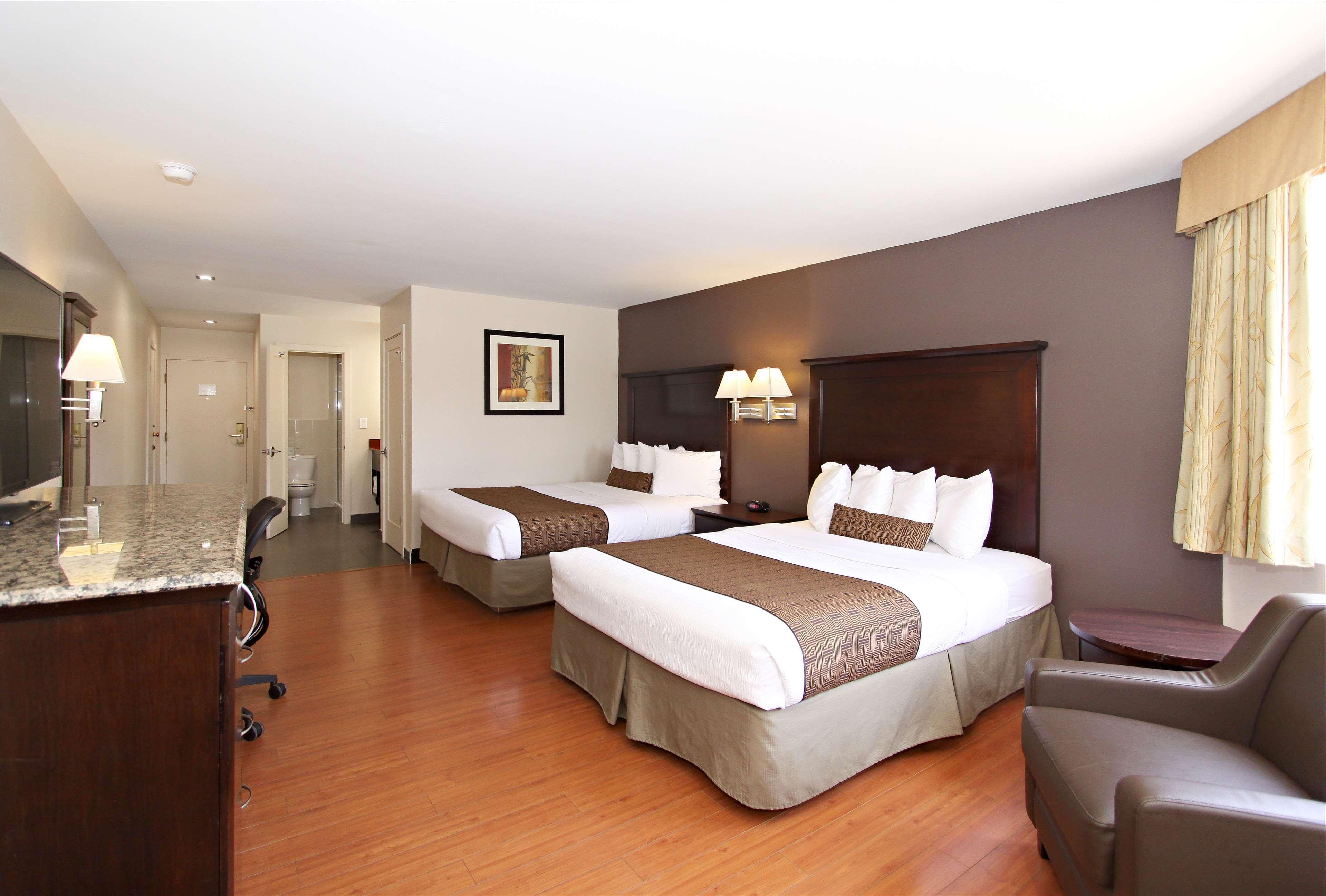 Hotel Western Dragon Gate 3*